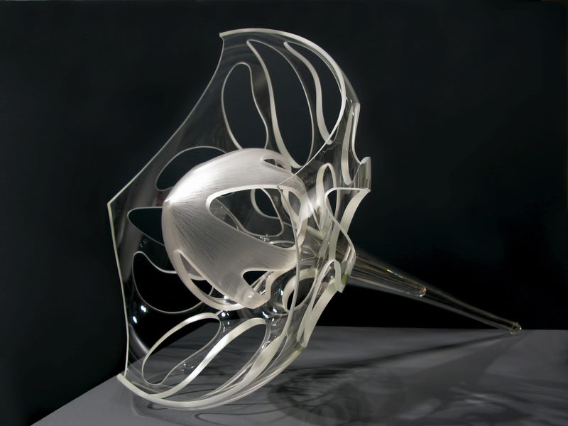 Pistil, 2012. Blown and carved glass. By Yusuke Takemura.